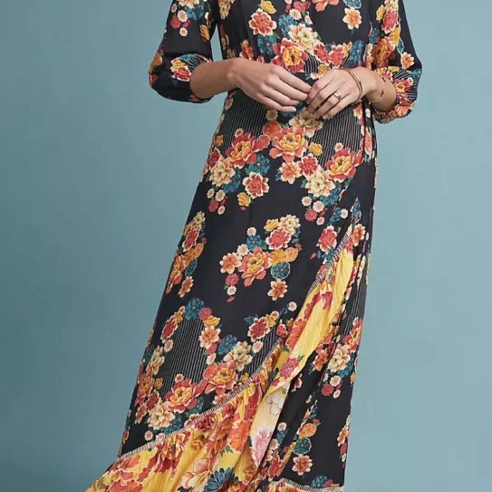 Anthropologie Farm Rio Loretta Maxi Wrap Dress S
New without tags